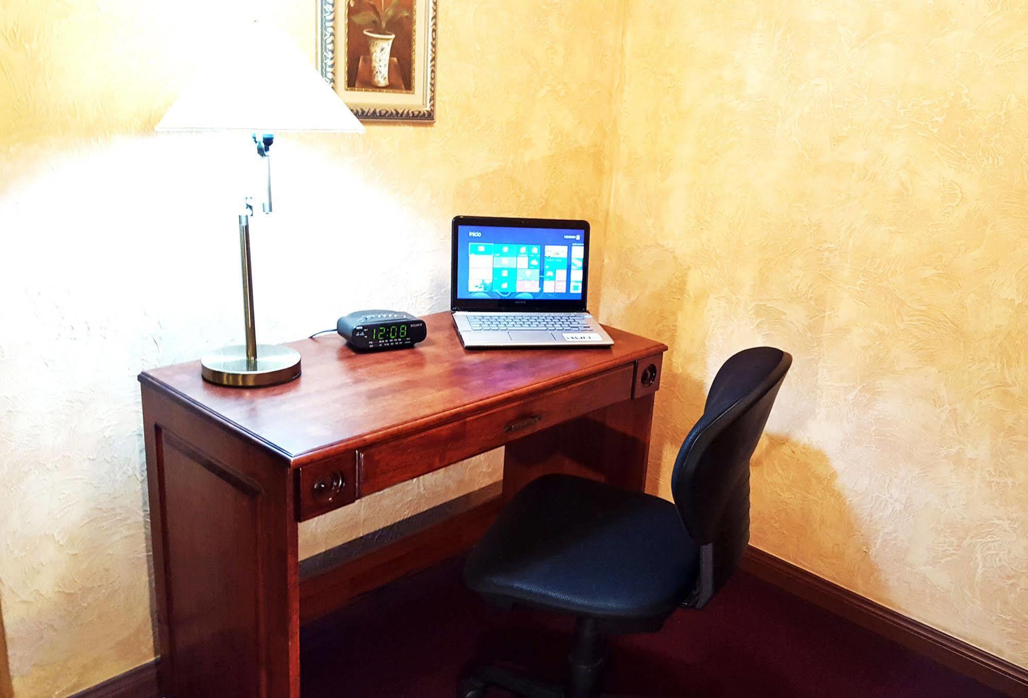 Hotel Guatemala Inn Dış mekan fotoğraf