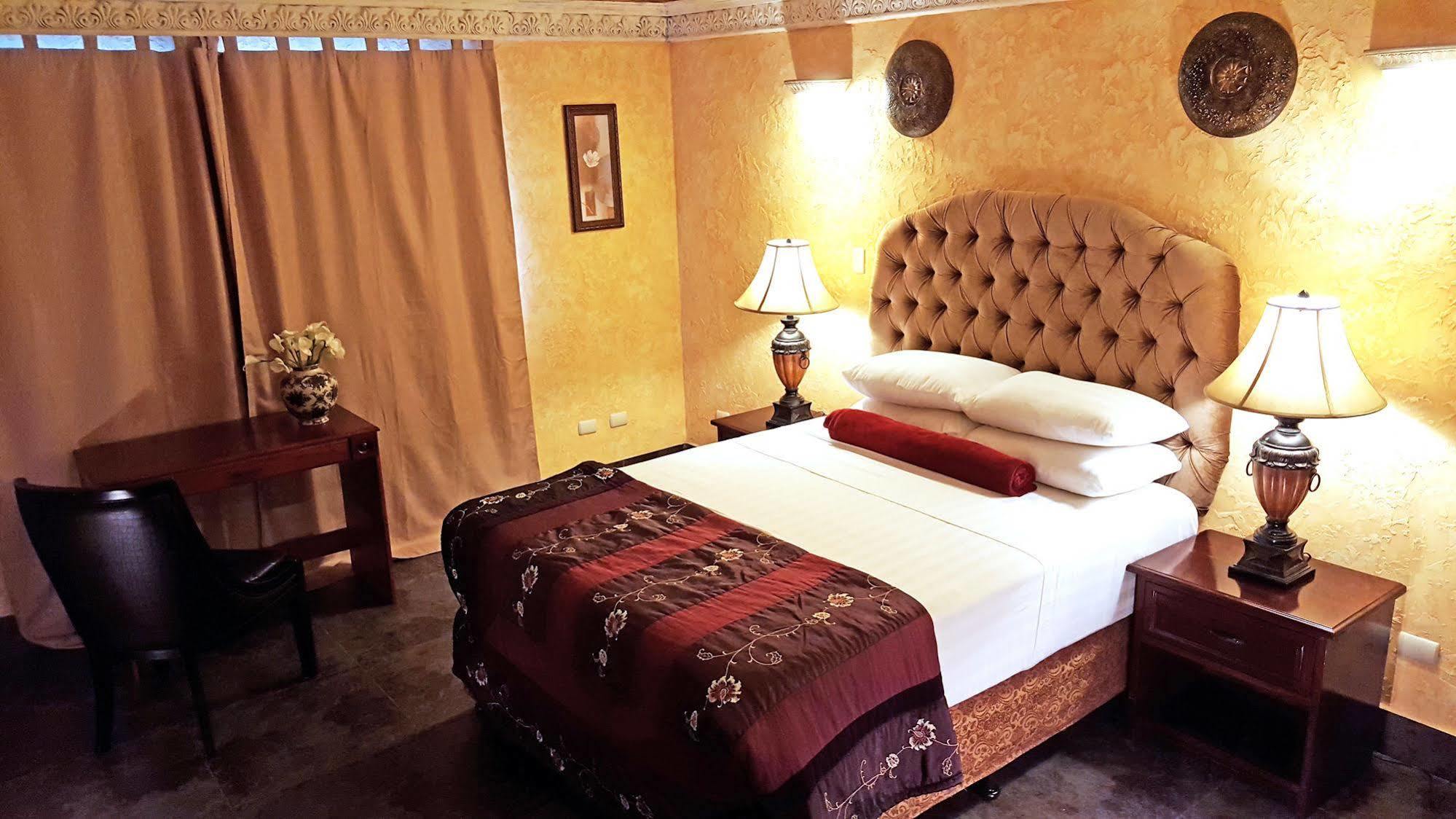 Hotel Guatemala Inn Dış mekan fotoğraf